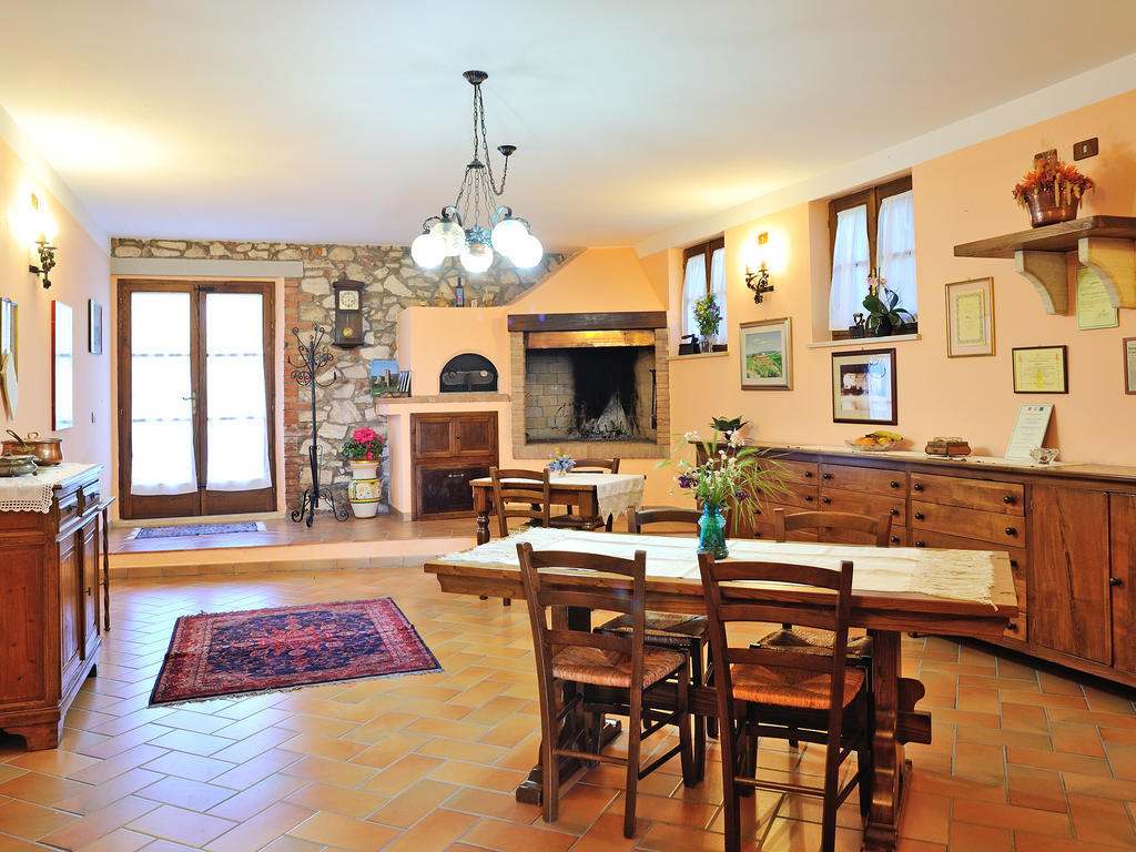 Agriturismo La Buca Di Bellugi San Quirico dʼOrcia Екстериор снимка